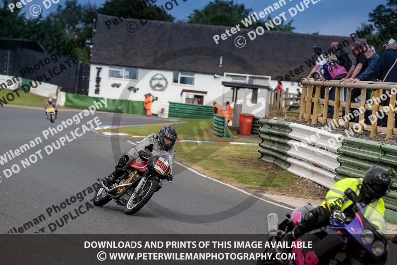Vintage motorcycle club;eventdigitalimages;mallory park;mallory park trackday photographs;no limits trackdays;peter wileman photography;trackday digital images;trackday photos;vmcc festival 1000 bikes photographs